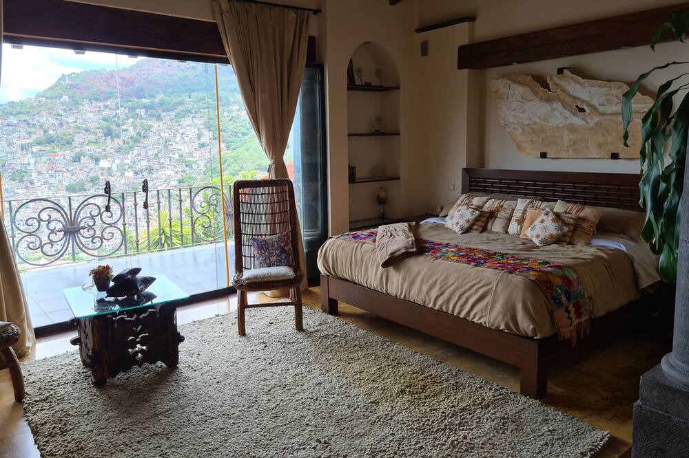 Photo of Bedroom in Taxco