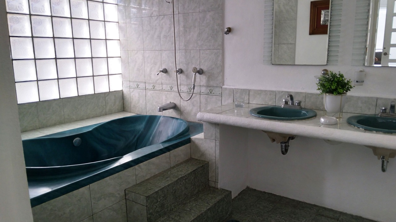 Photo of Bathroom in P Chahue