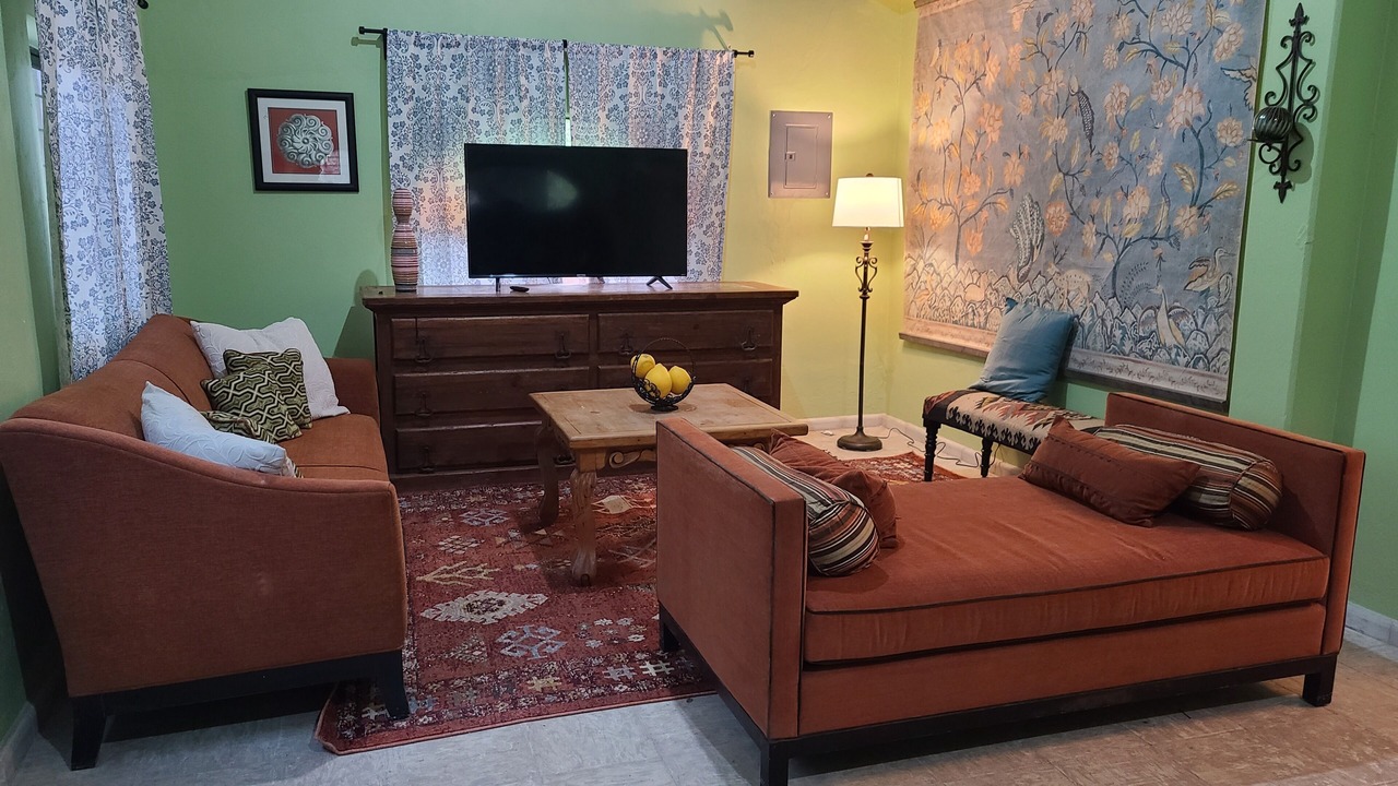 Photo of Livingroom in Alamos
