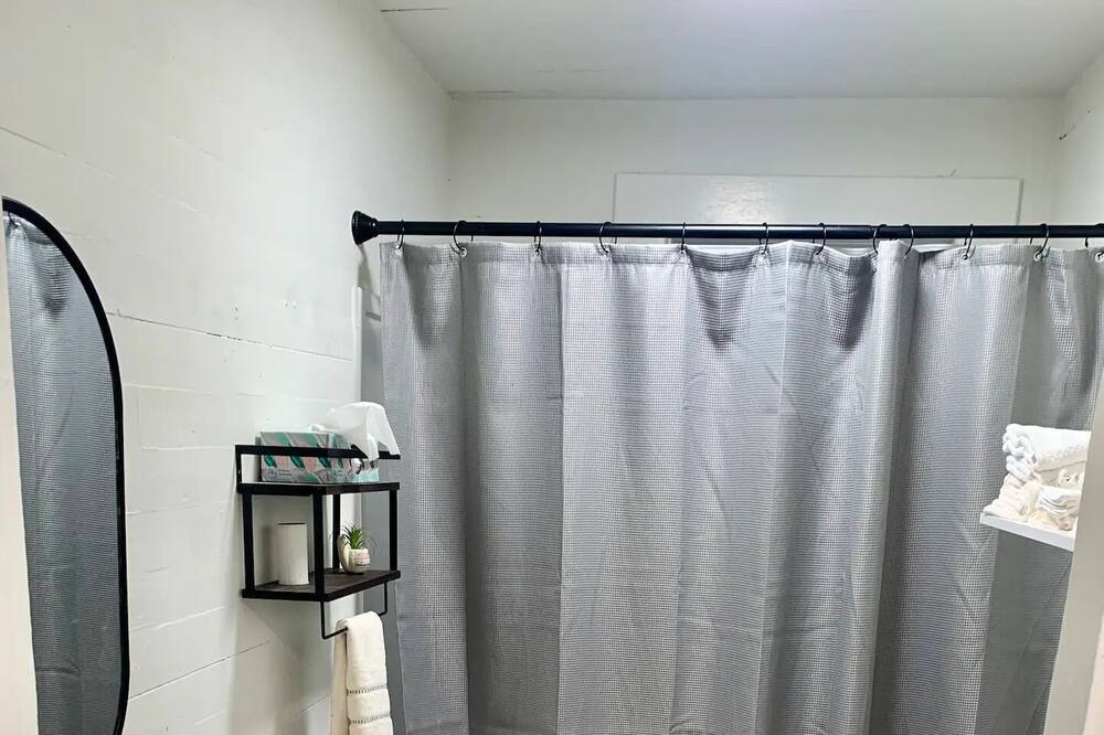 Photo of Bathroom in Powell