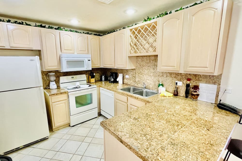 Photo of Kitchen in Sandy Beach