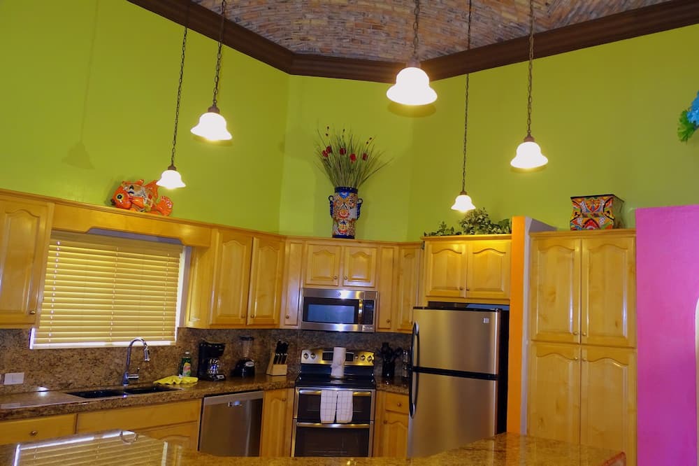 Photo of Kitchen in Sandy Beach
