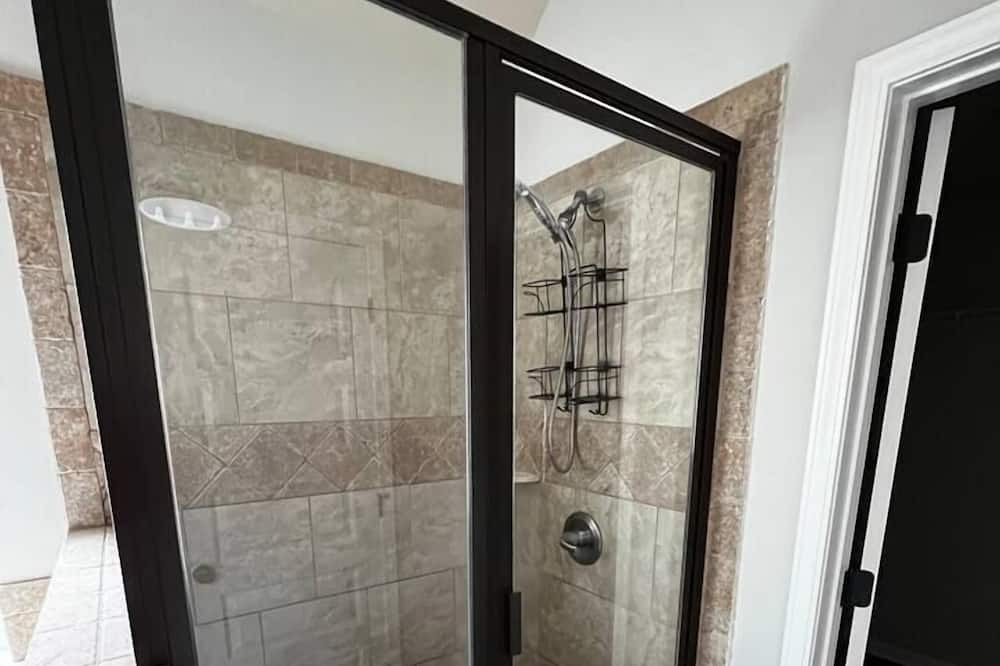 Photo of Bathroom in Dunean