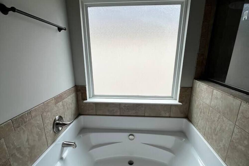 Photo of Bathroom in Dunean