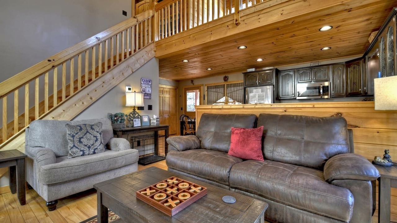 Photo of Livingroom in Eagle Mountain
