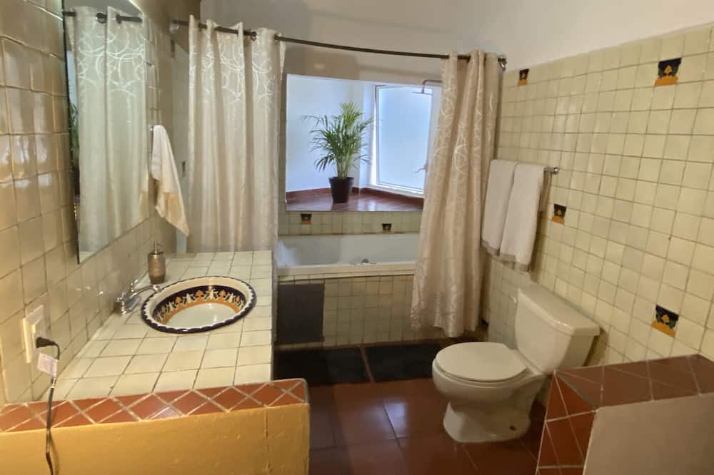 Photo of Bathroom in Conchas Chinas