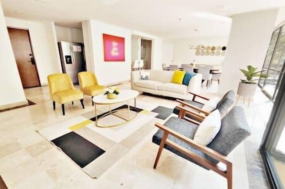 Photo of Livingroom in Ampliacion Granada