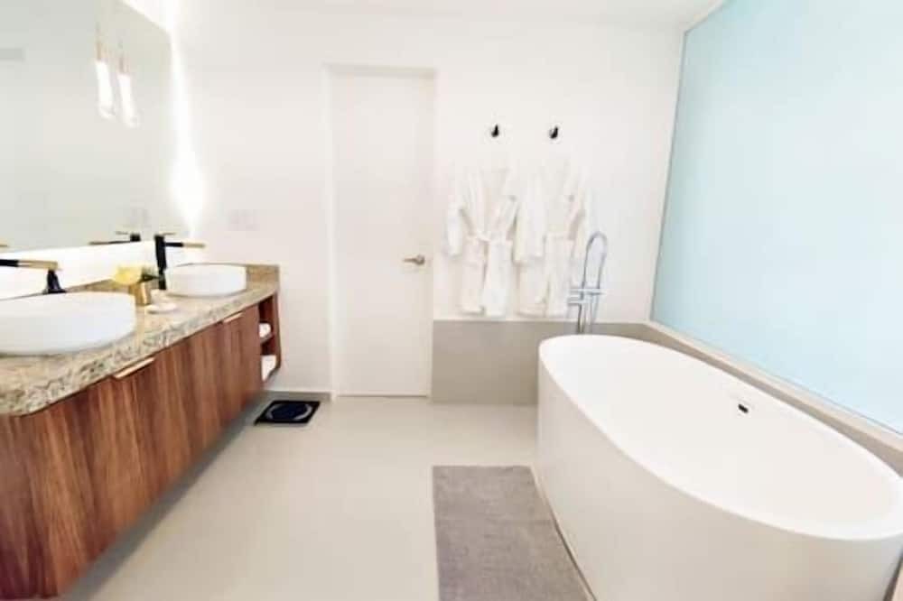 Photo of Bathroom in Ampliacion Granada