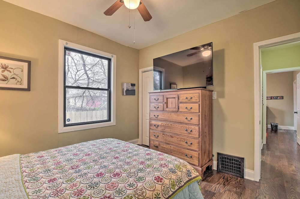 Photo of Bedroom in East Beverly