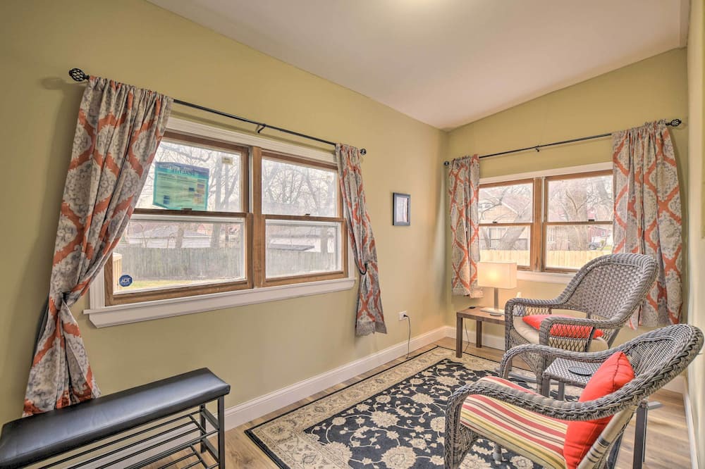 Photo of Outdoor in East Beverly