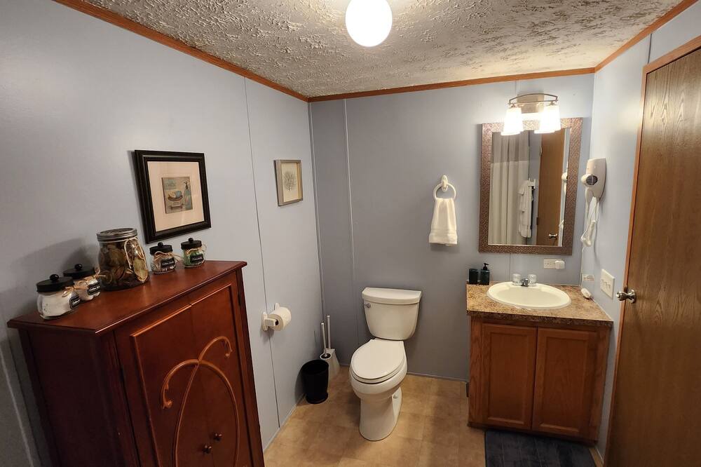 Photo of Bathroom in Brownville