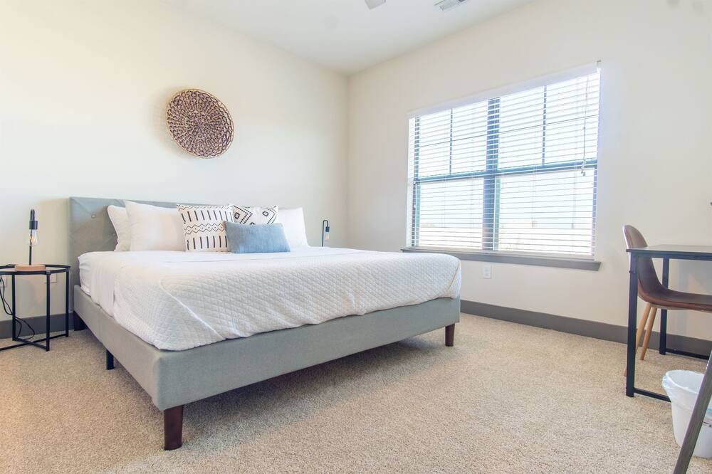 Photo of Bedroom in Hurstbourne