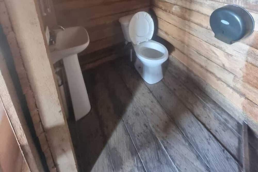 Photo of Bathroom in Armeria