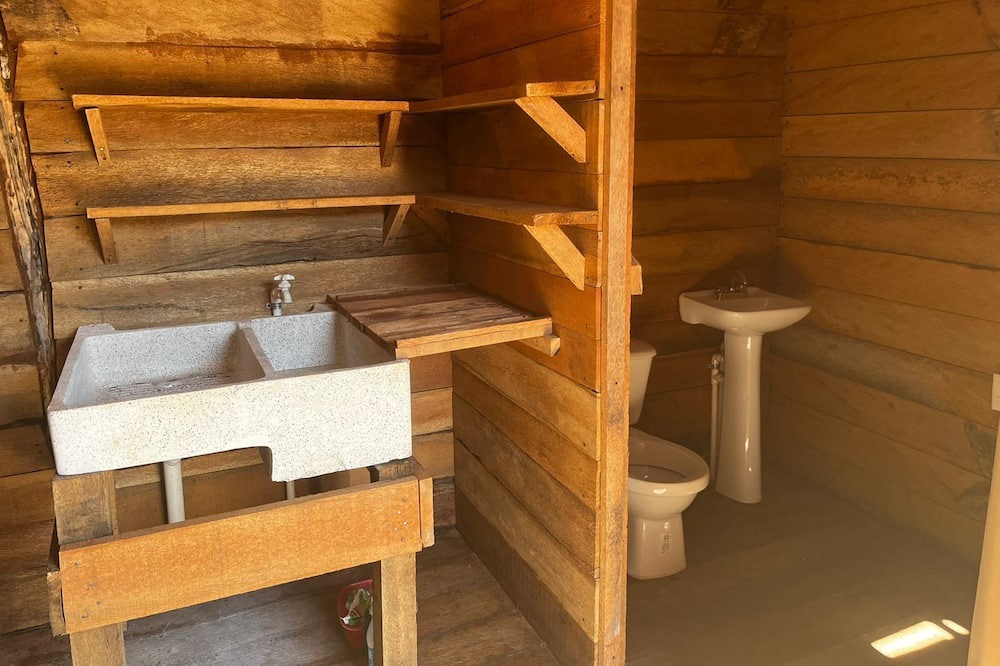 Photo of Bathroom in Armeria