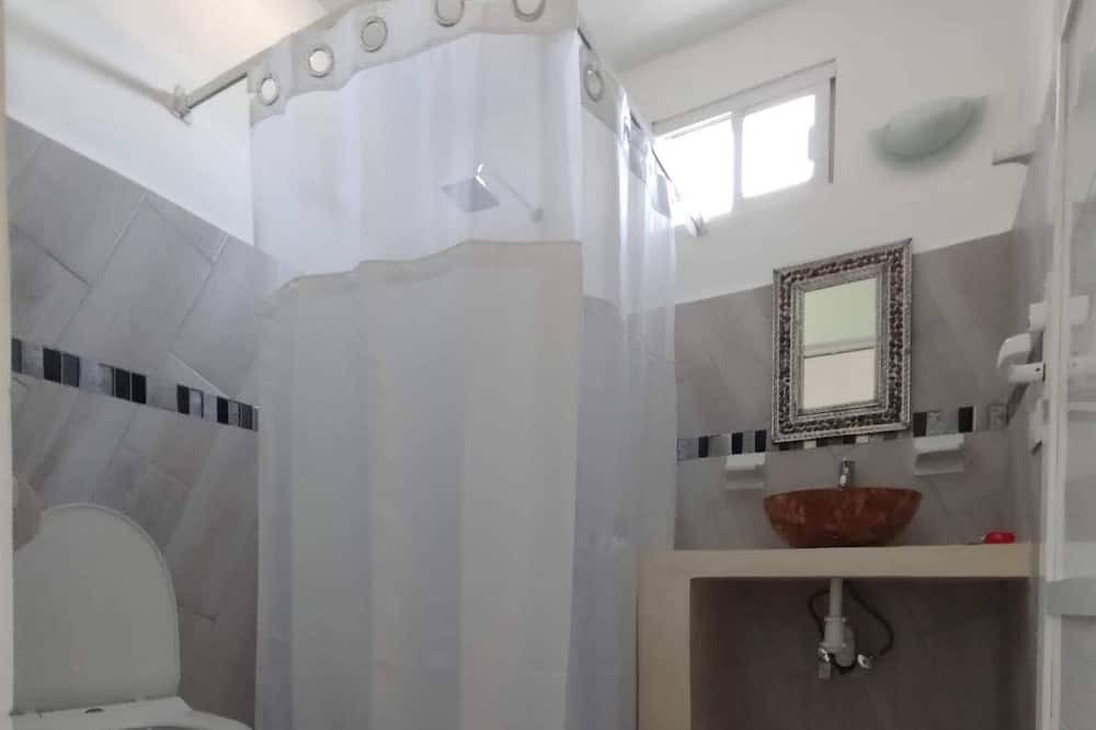 Photo of Bathroom in Yobain