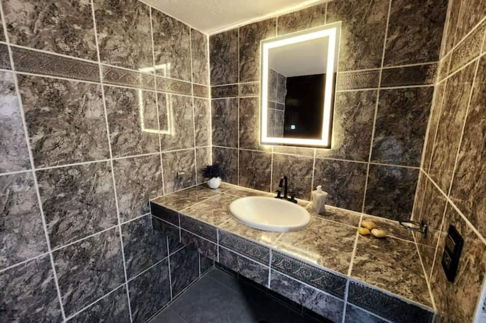 Photo of Bathroom in Club Deportivo