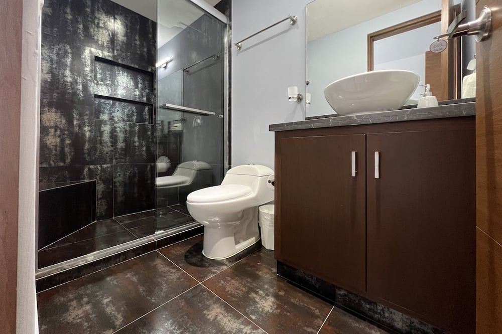 Photo of Bathroom in Bosques de las Lomas
