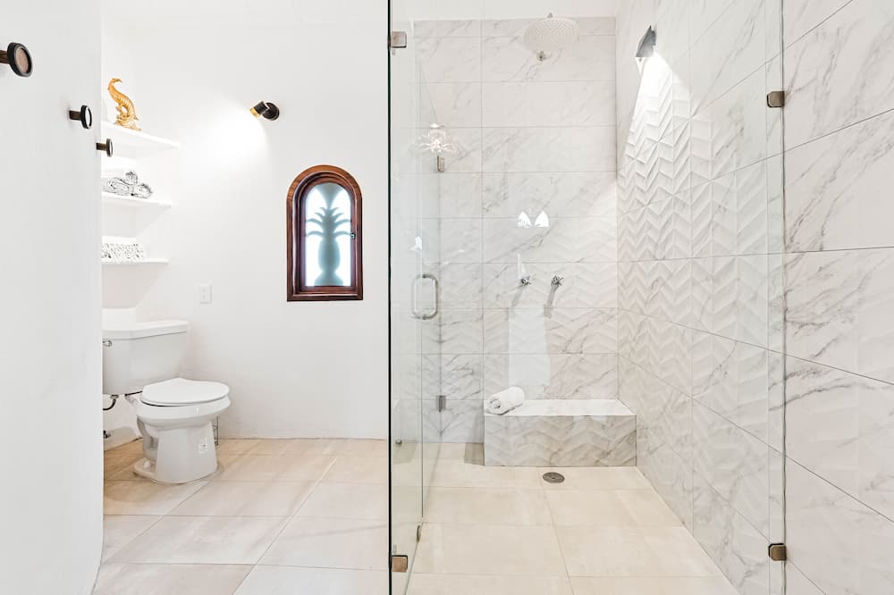 Photo of Bathroom in North End