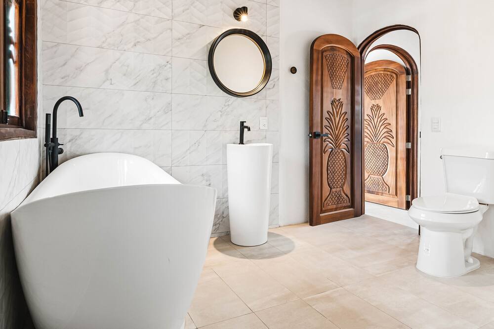 Photo of Bathroom in North End