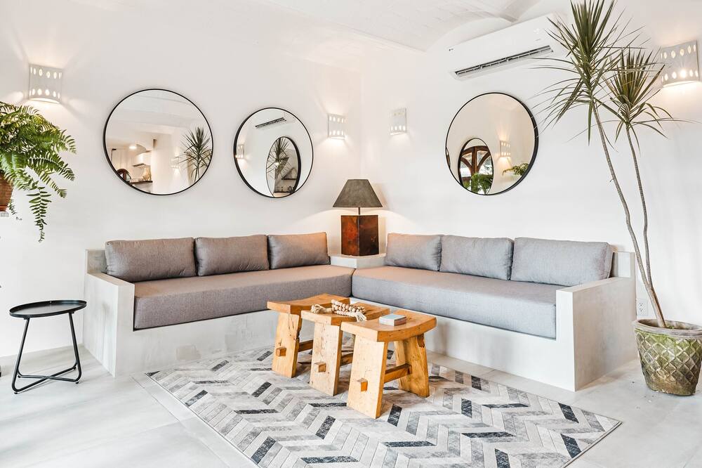 Photo of Livingroom in North End