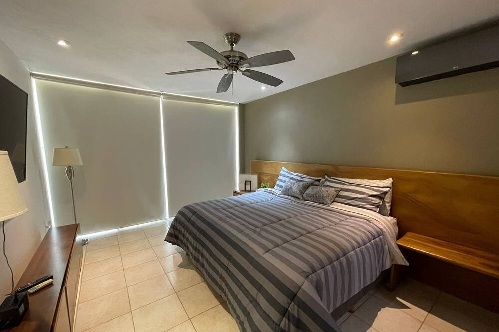 Photo of Bedroom in Flamingos