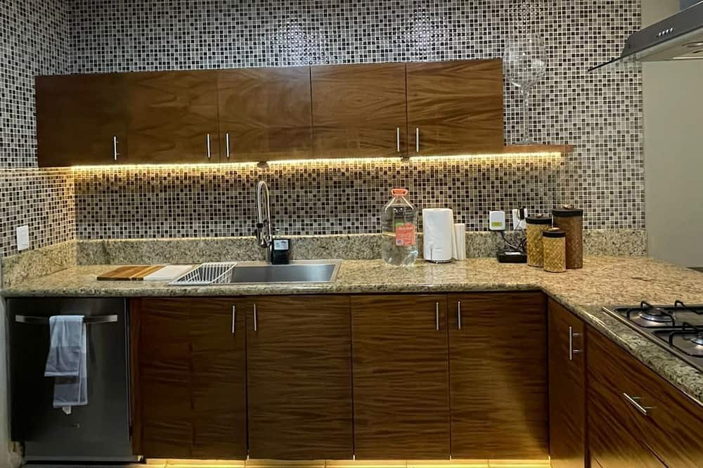 Photo of Kitchen in Flamingos