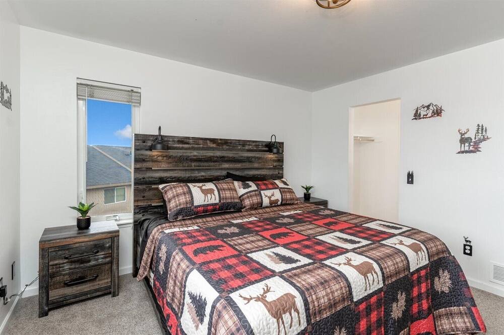 Photo of Bedroom in Abbott Loop