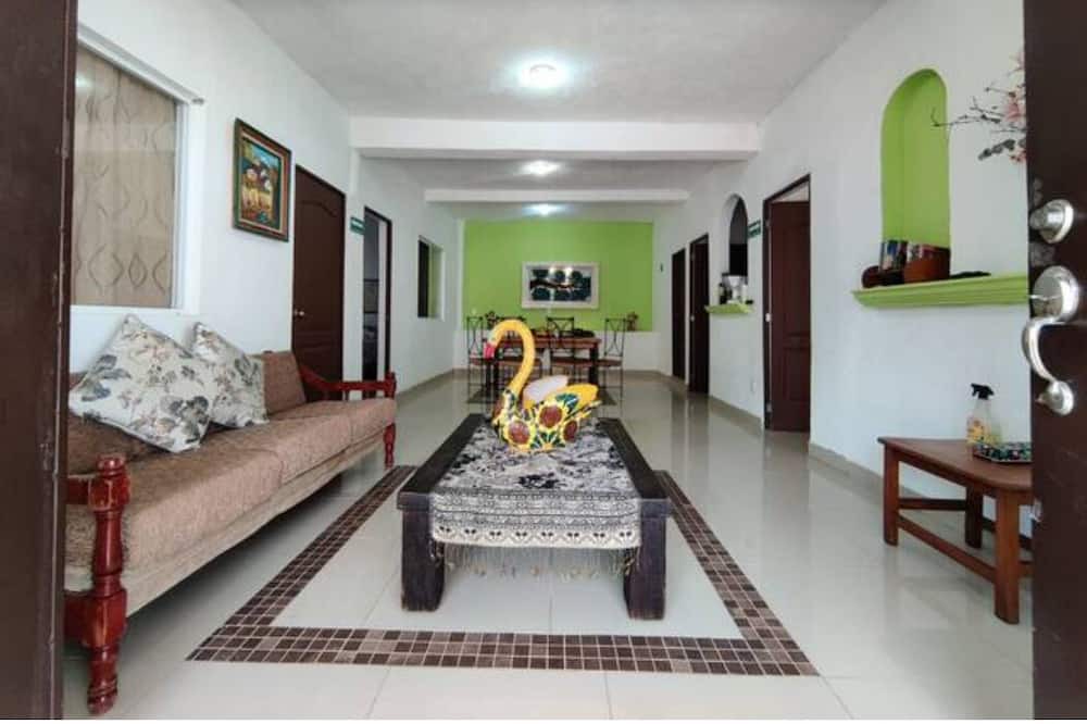 Photo of Livingroom in Tepoztlan
