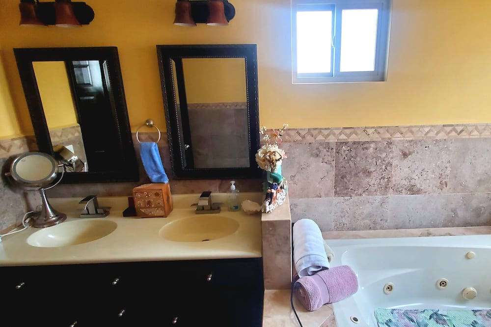Photo of Bathroom in La Mision