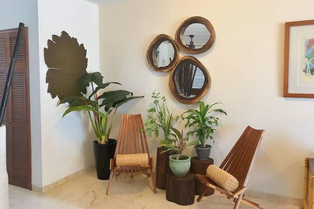 Photo of Livingroom in Miramar