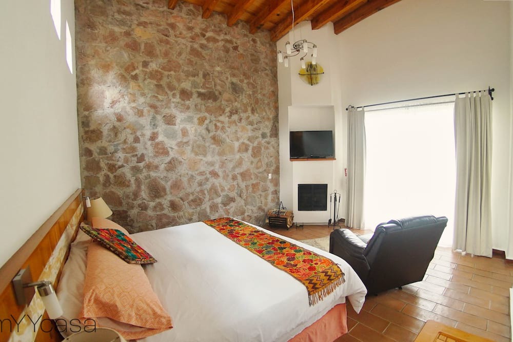 Photo of Bedroom in Macheros