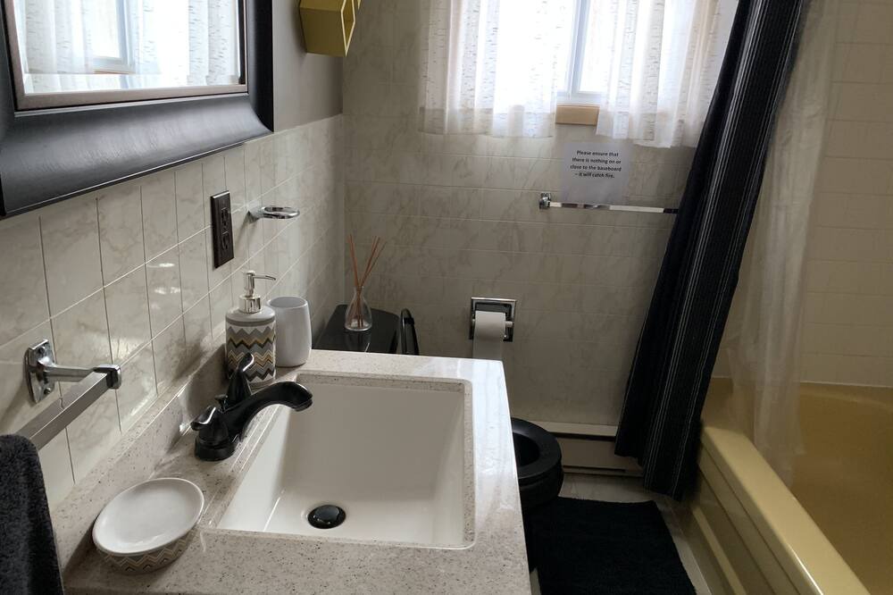 Photo of Bathroom in Perry