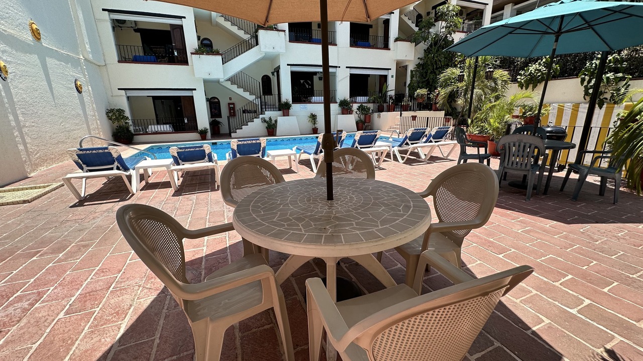 Photo of Outdoor in Romantic Zone