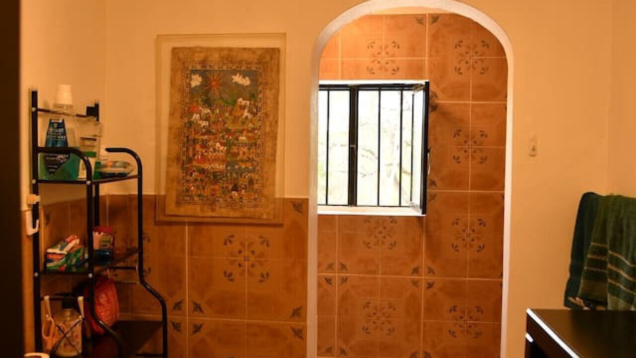 Photo of Bathroom in Alamos