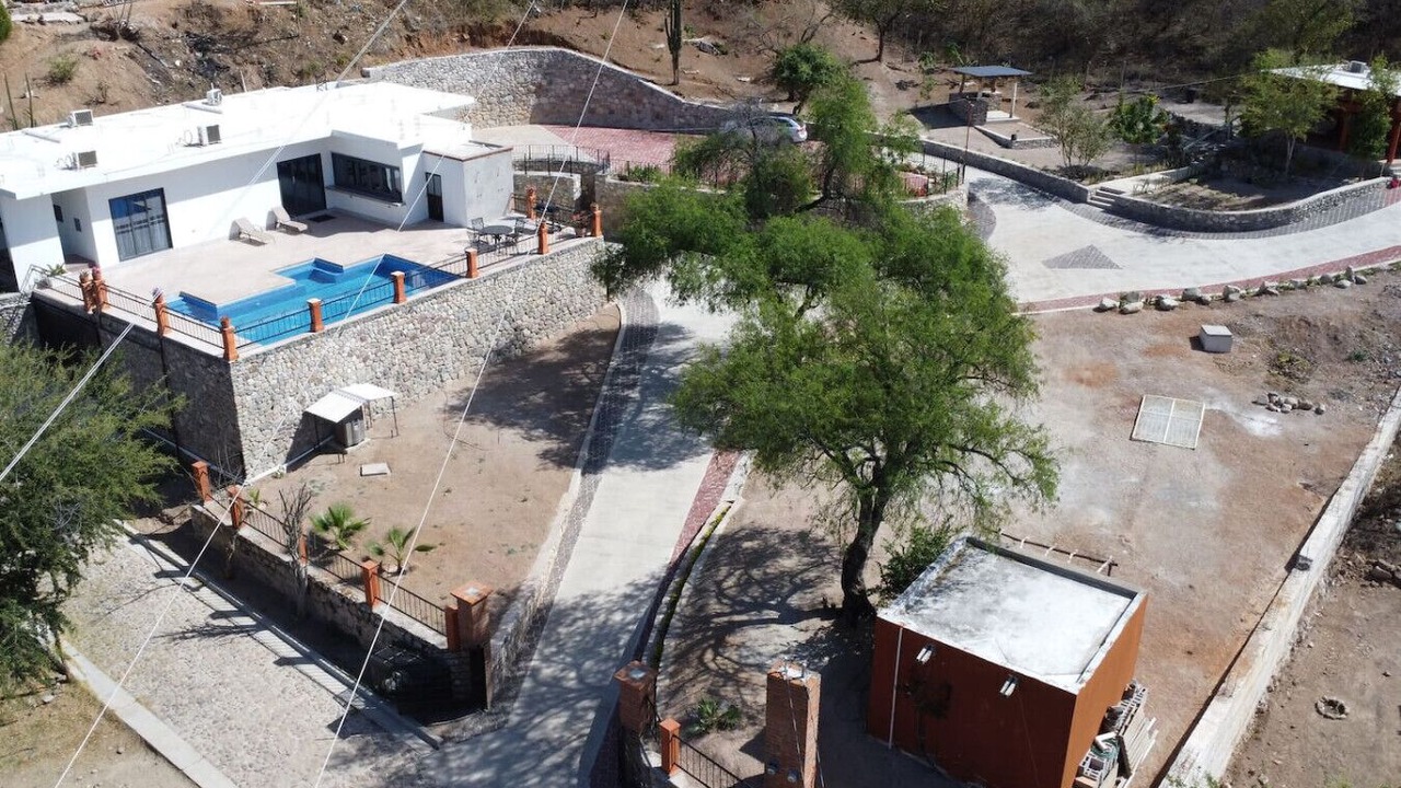 Photo of Outdoor in Alamos