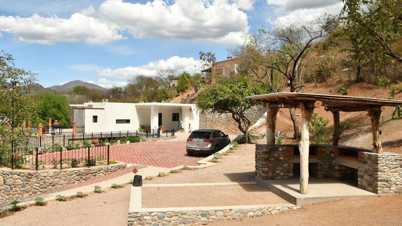 Photo of Outdoor in Alamos
