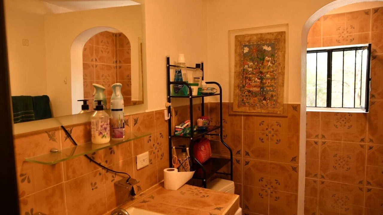Photo of Bathroom in Alamos