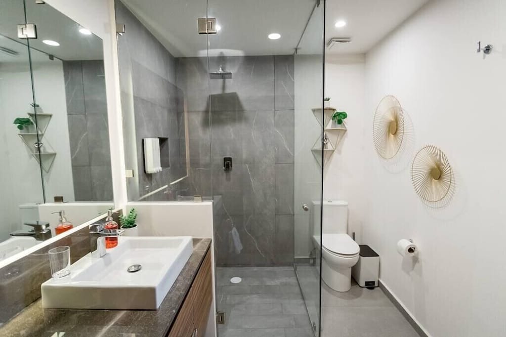 Photo of Bathroom in Providencia
