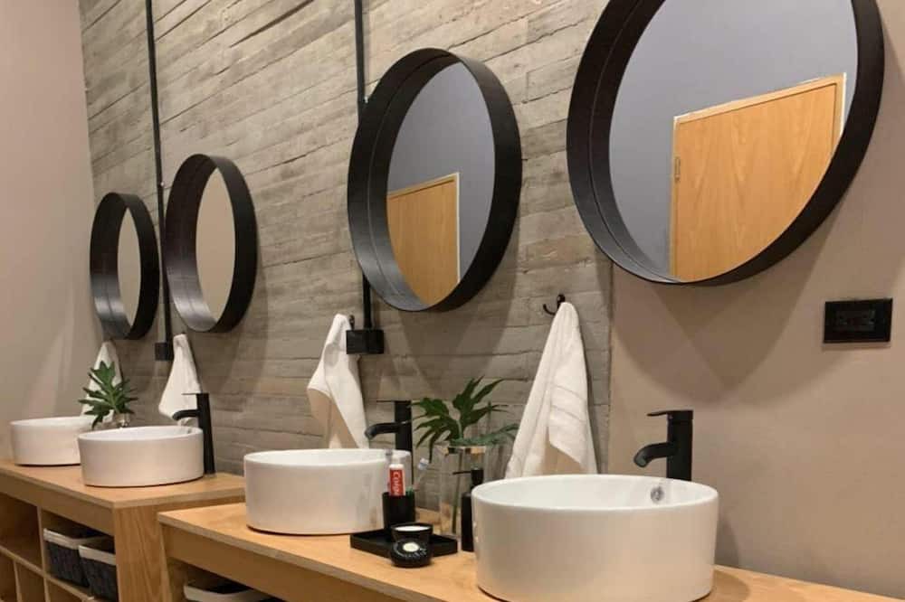 Photo of Bathroom in Providencia