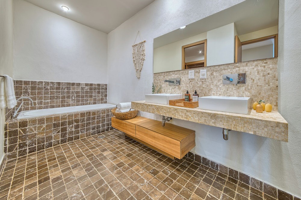 Photo of Bathroom in Litibu