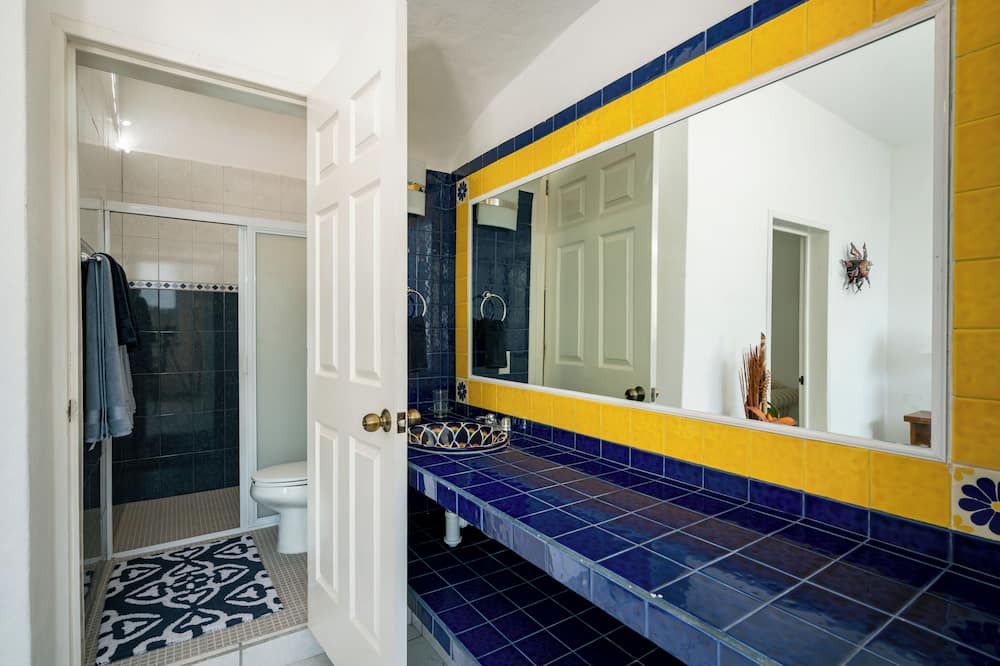 Photo of Bathroom in Lazaro Cardenas