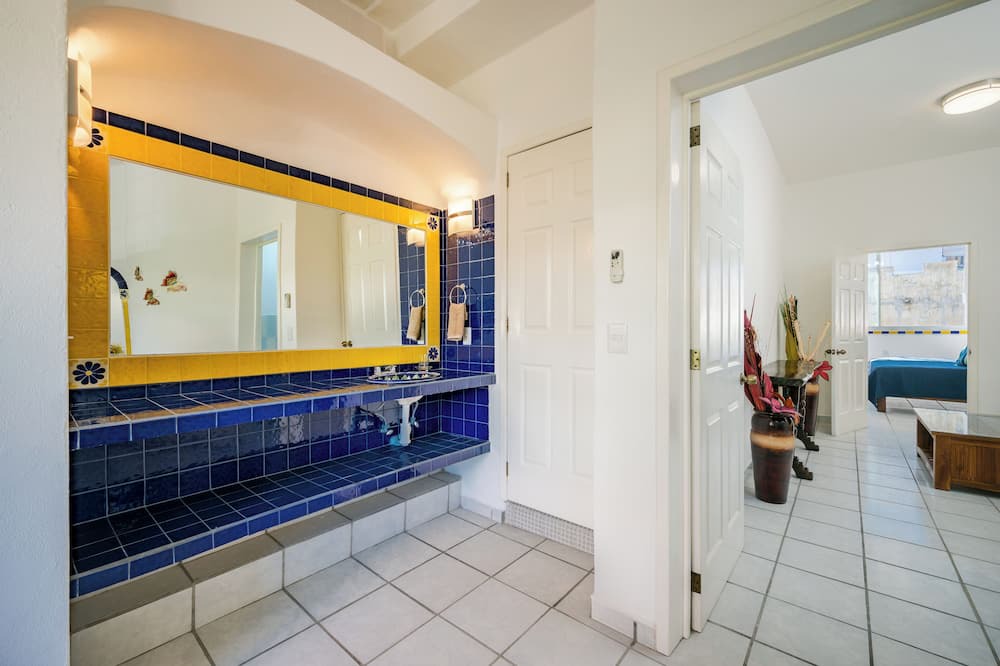 Photo of Bathroom in Lazaro Cardenas