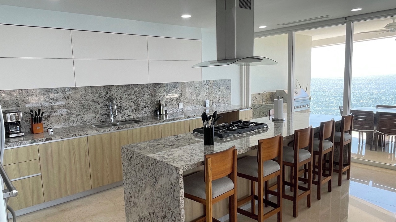 Photo of Kitchen in South Shore Hotel Area