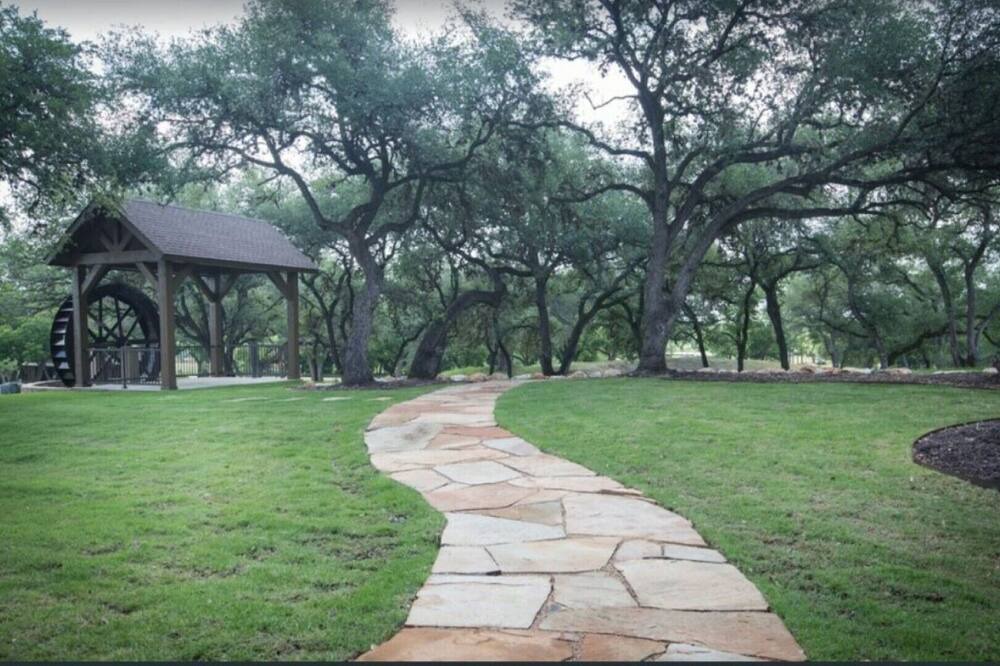 Photo of Outdoor in Gruene