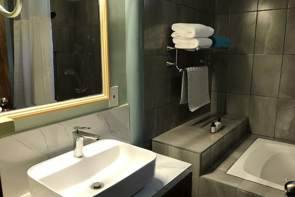 Photo of Bathroom in Boca de Tomatlan