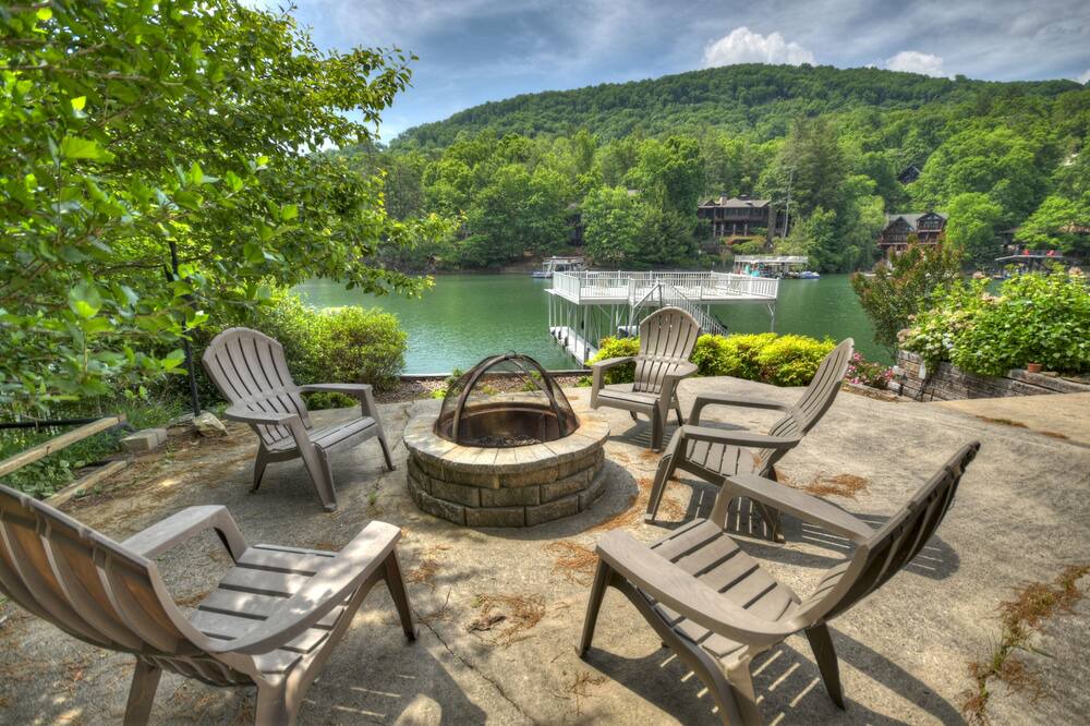 Photo of Outdoor in Necowa Cove
