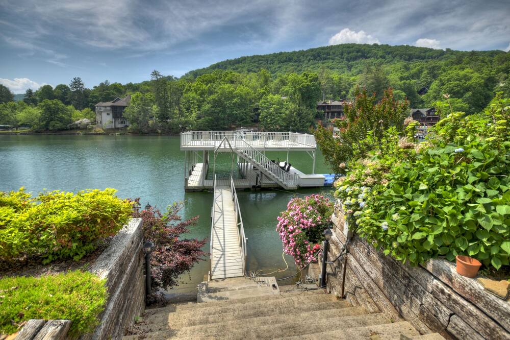 Photo of Outdoor in Necowa Cove
