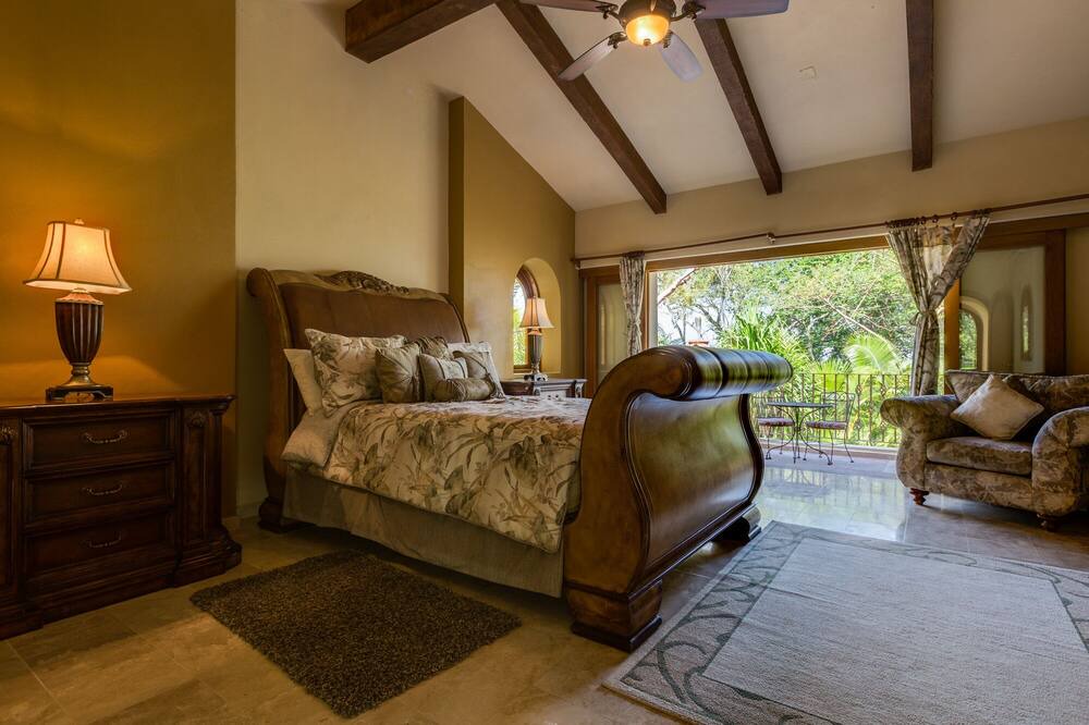 Photo of Bedroom in South Shore Hotel Area