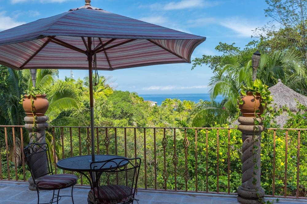 Photo of Patio Balcony in South Shore Hotel Area