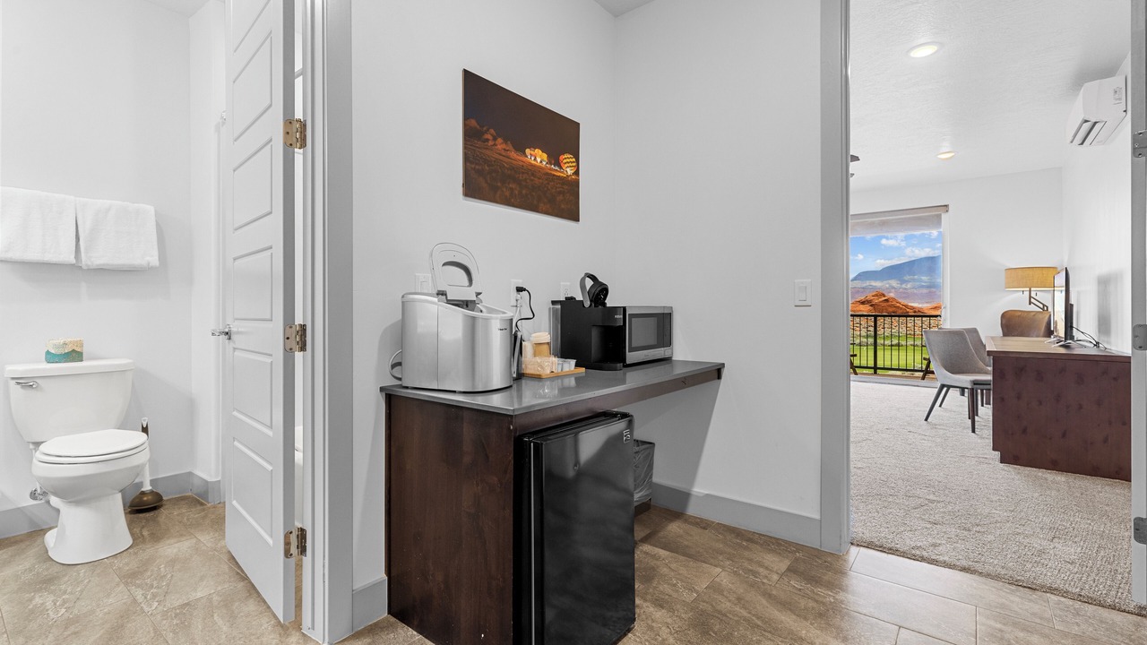 Photo of Kitchen in Hurricane